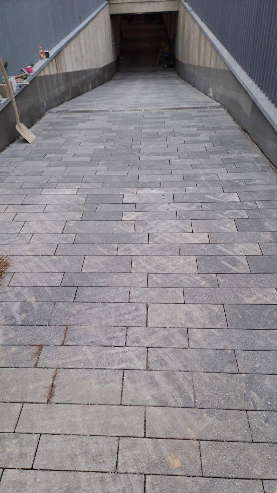 Gepflasterte Garagen- und Hofzufahrt - Projekt 7